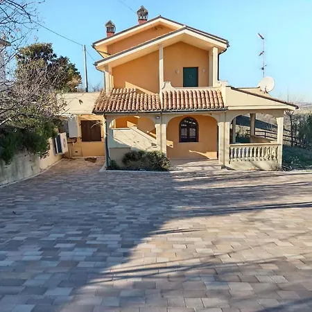 Dimora Agreste Ferienhaus Castilenti